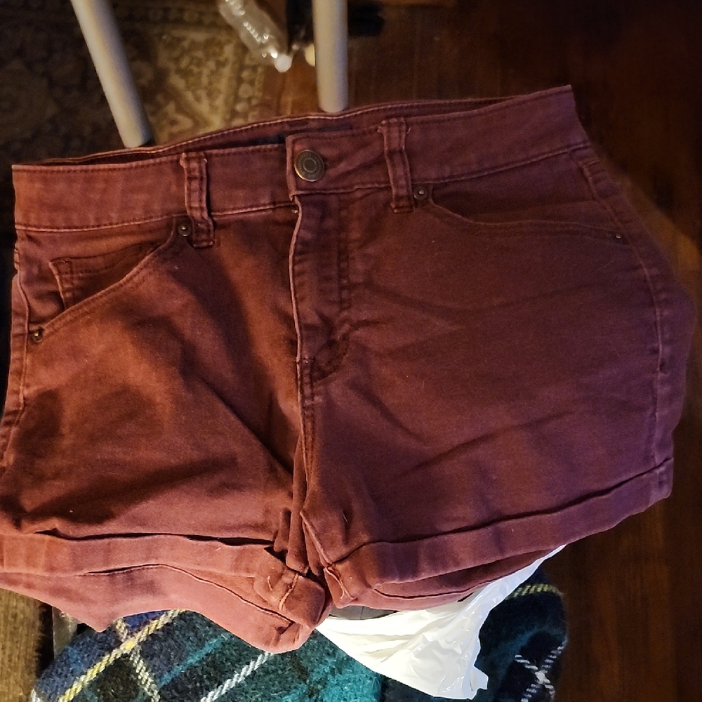 Aeropostale High Waist Maroon Shorts